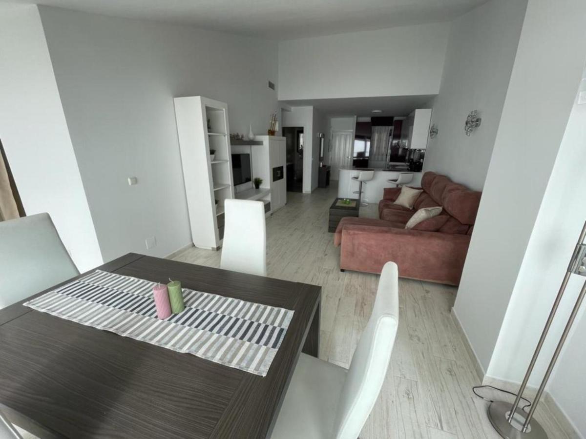 Modern Apartment With Sea View Close To Marbella มิฮาส ภายนอก รูปภาพ